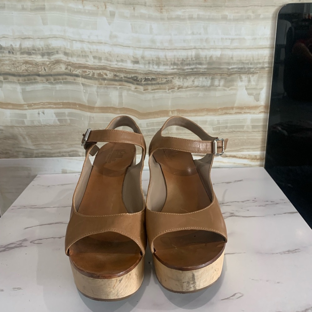 Women’s Belle by Siggerson Morrison‎ Upper Leather Cork Wedge Sandal. Size 8.5B